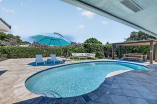 424 Sw 7th Way - Photo 1 of 1