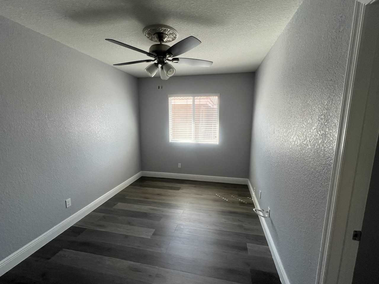 810 Palm Tree Ln - Photo 7 of 11