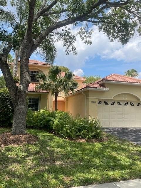 1328 Bayview Cir - Photo 4 of 38