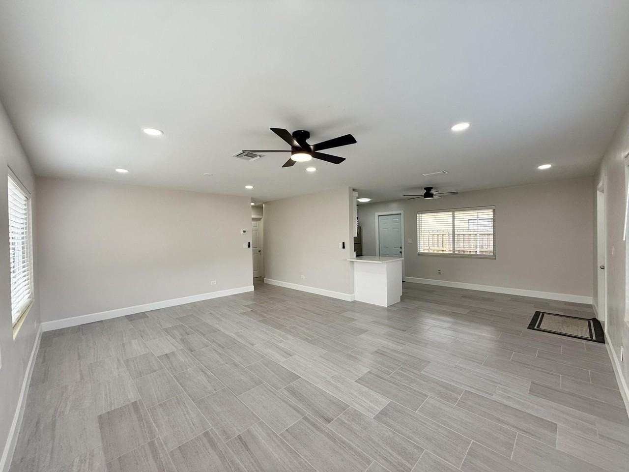 1405 N J Ter - Photo 7 of 21