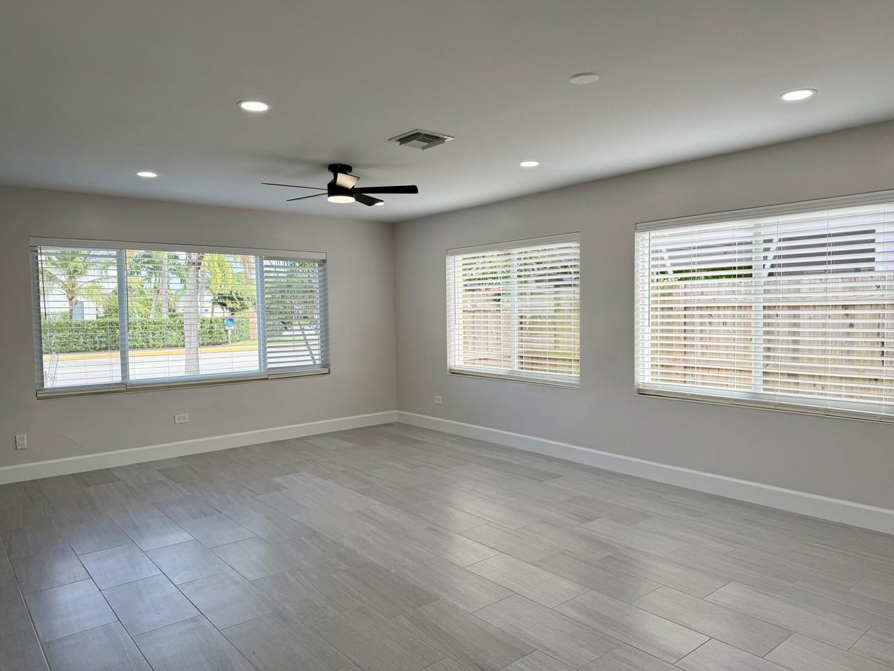 1405 N J Ter - Photo 7 of 20