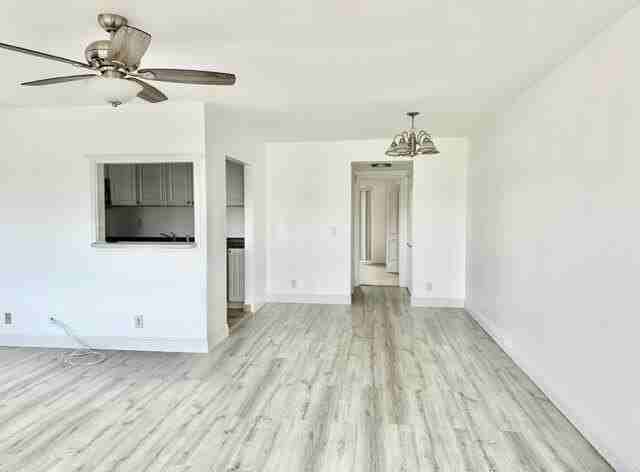 251 Brighton Dr - Photo 3 of 24