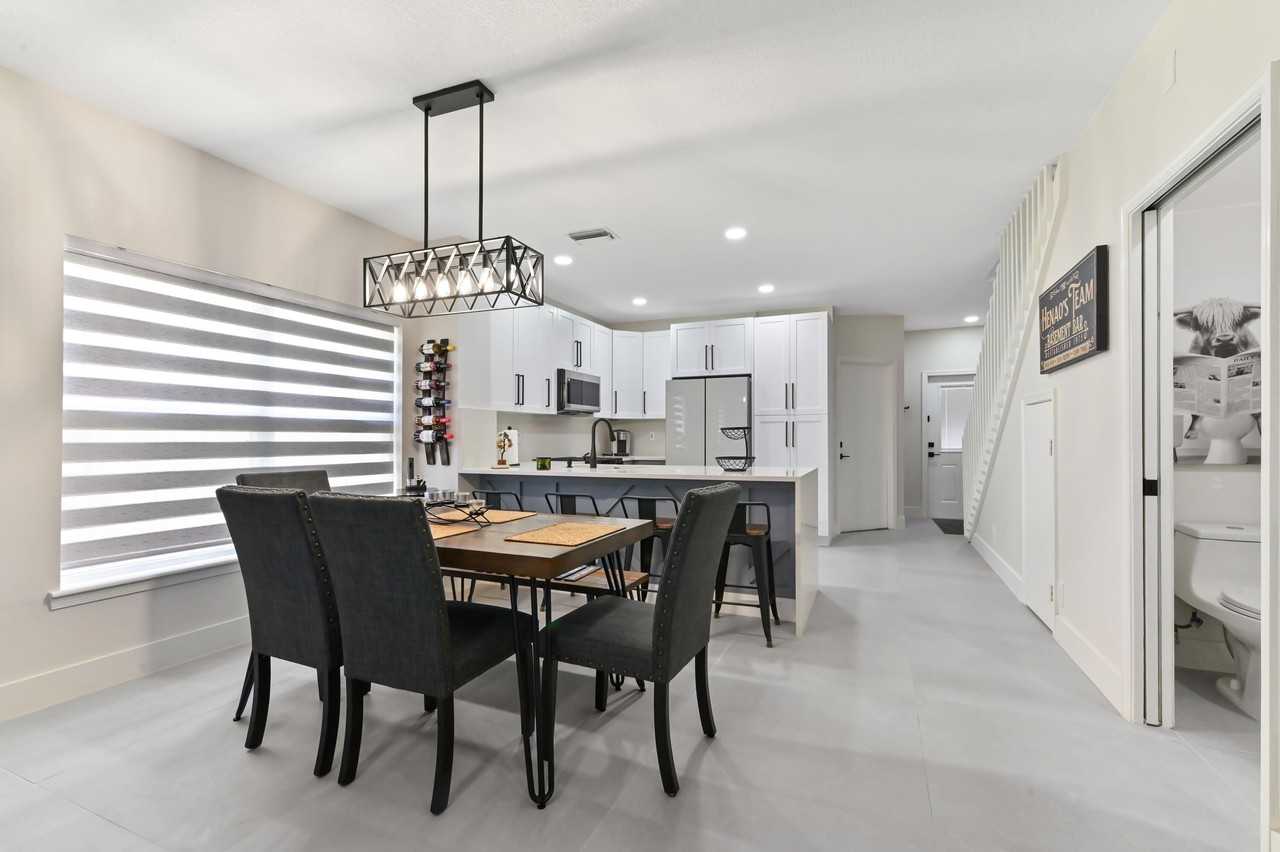 6880 Brook Hollow Rd - Photo 4 of 31