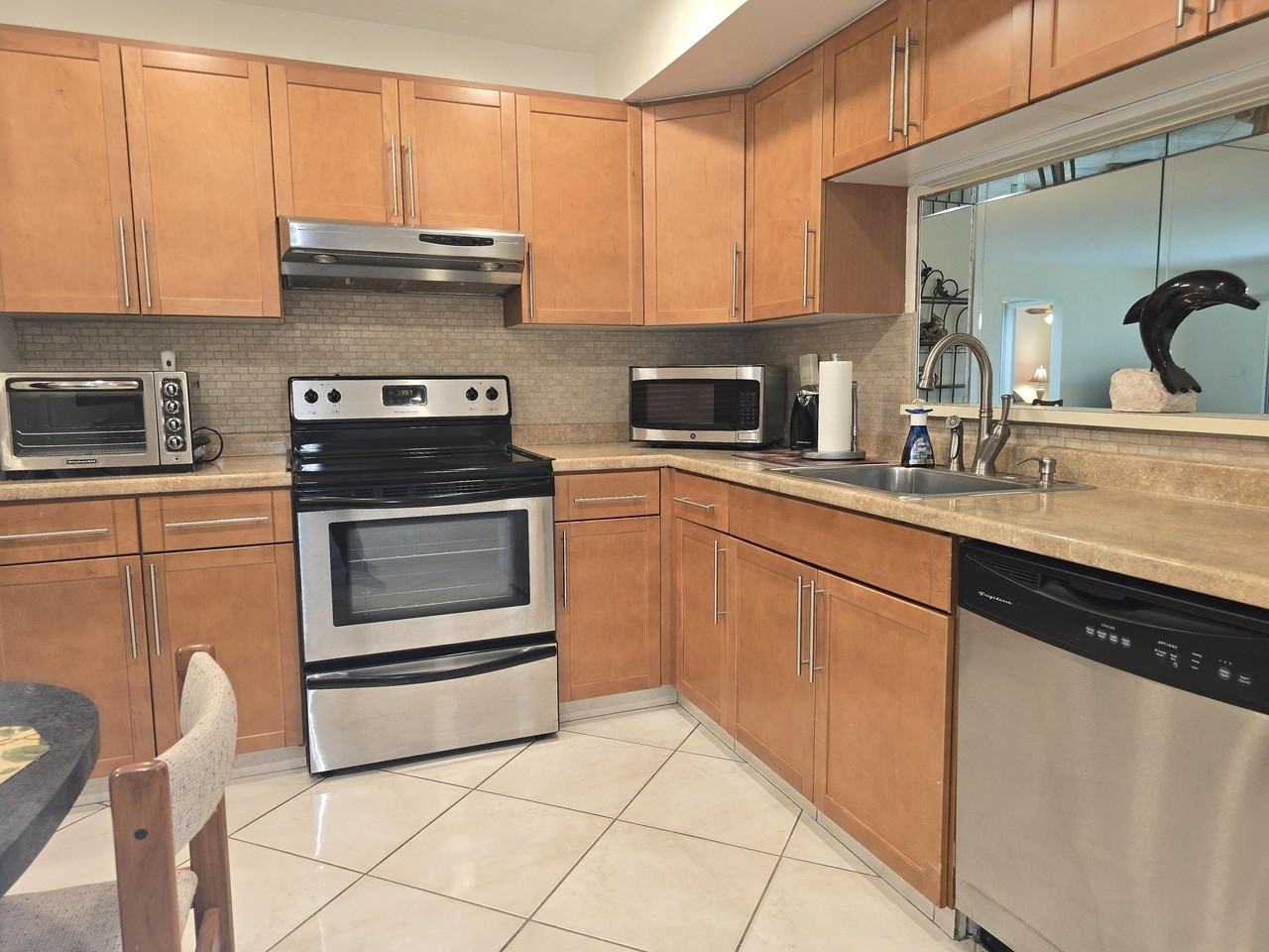 3403 Bimini Ln #F1 - Photo 4 of 50