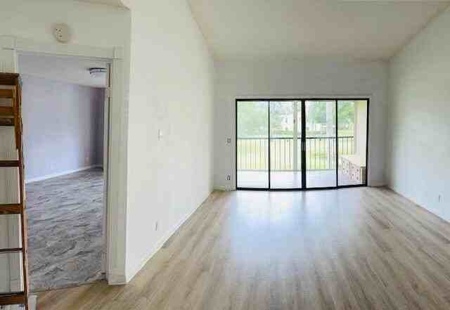 3386 Lucerne Park Dr - Photo 4 of 25