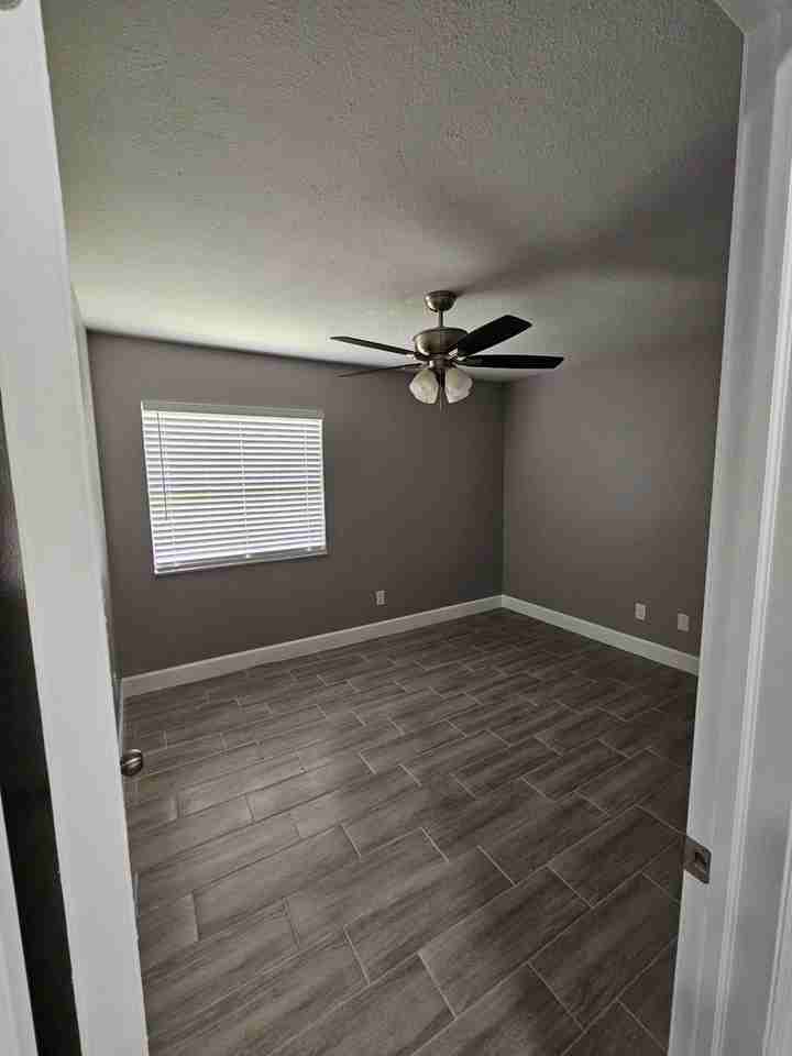674 25th St Sw - Photo 7 of 10