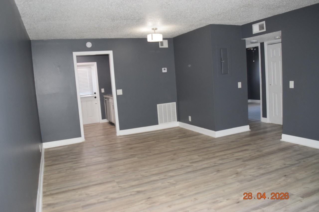 3166 Melaleuca Dr - Photo 5 of 17