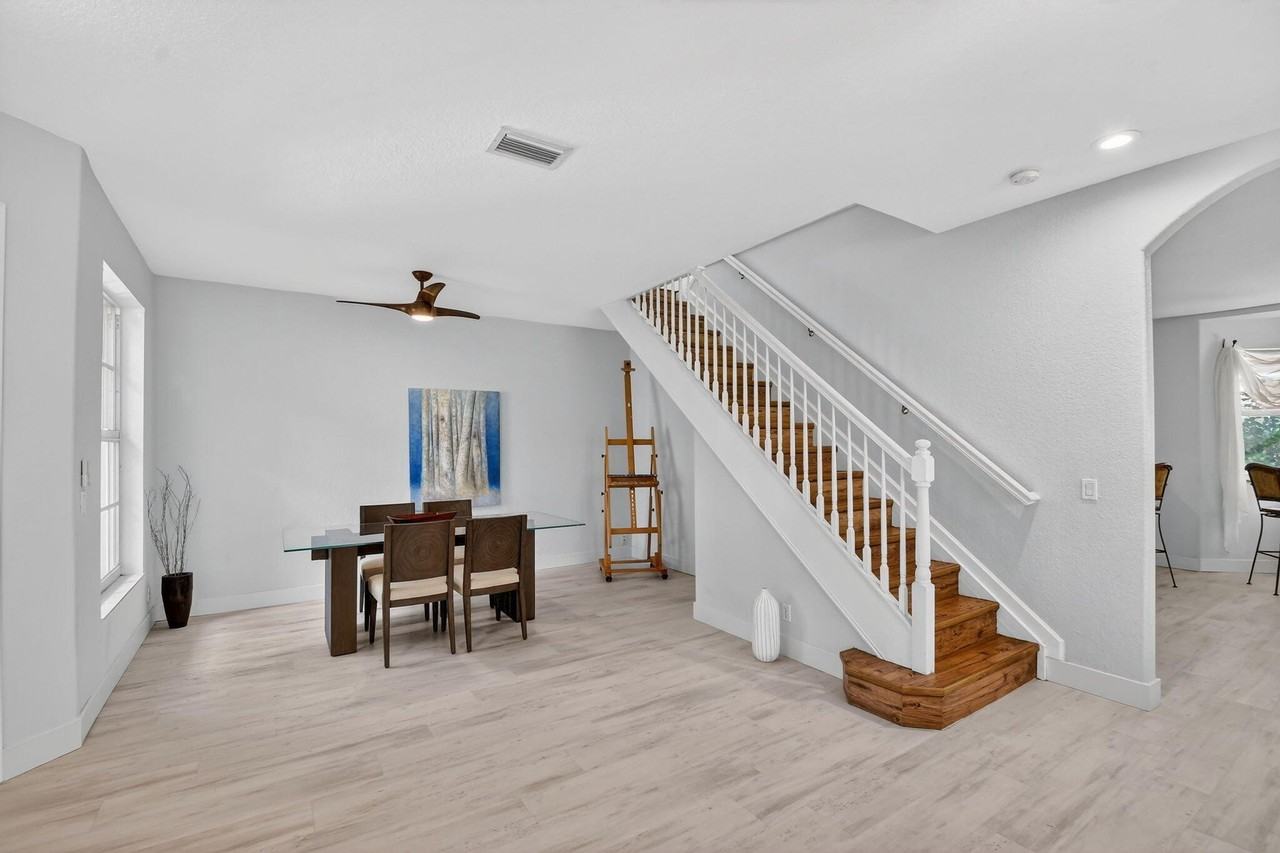 1605 E Classical Blvd - Photo 7 of 34