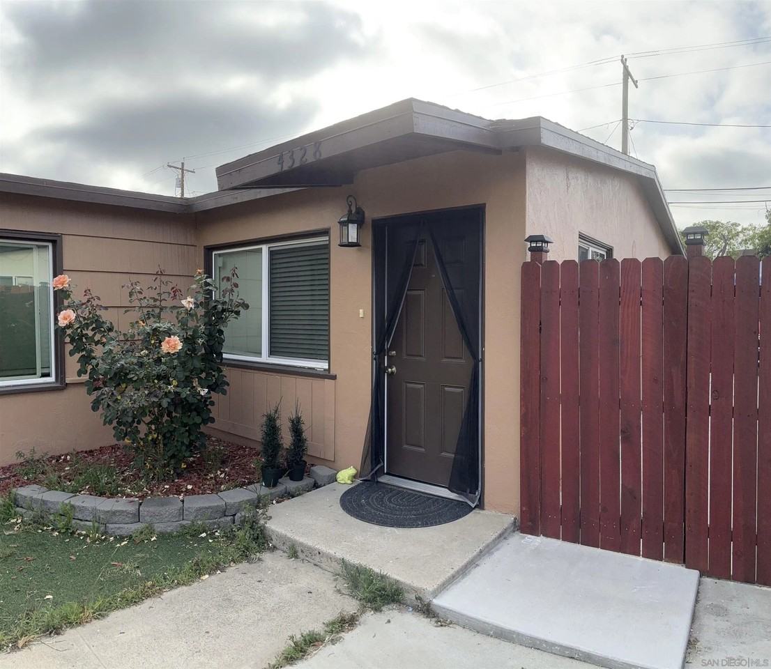 4328 Bannock Ave - Photo 2 of 20