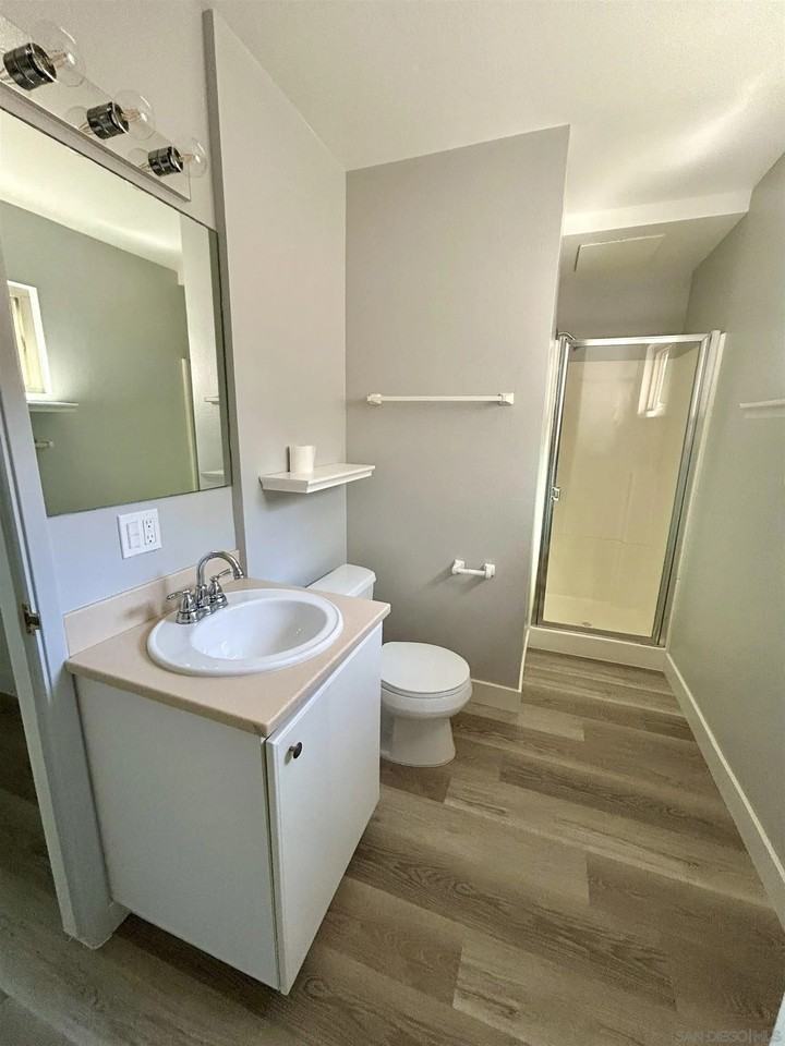 225 Melrose Ave #1 - Photo 4 of 16