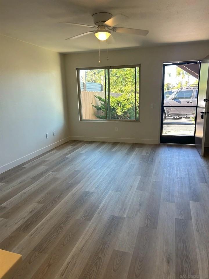 225 Melrose Ave #1 - Photo 6 of 16