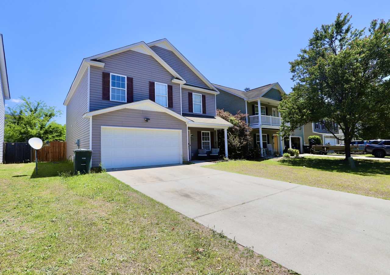 1733 Benelli St - Photo 2 of 50