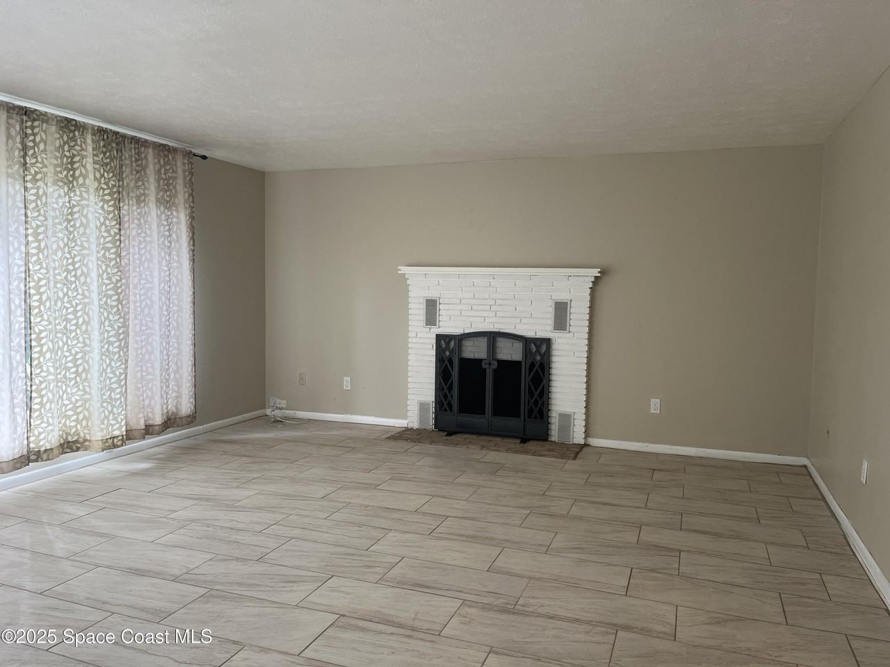 470 Island Beach Blvd - Photo 4 of 11