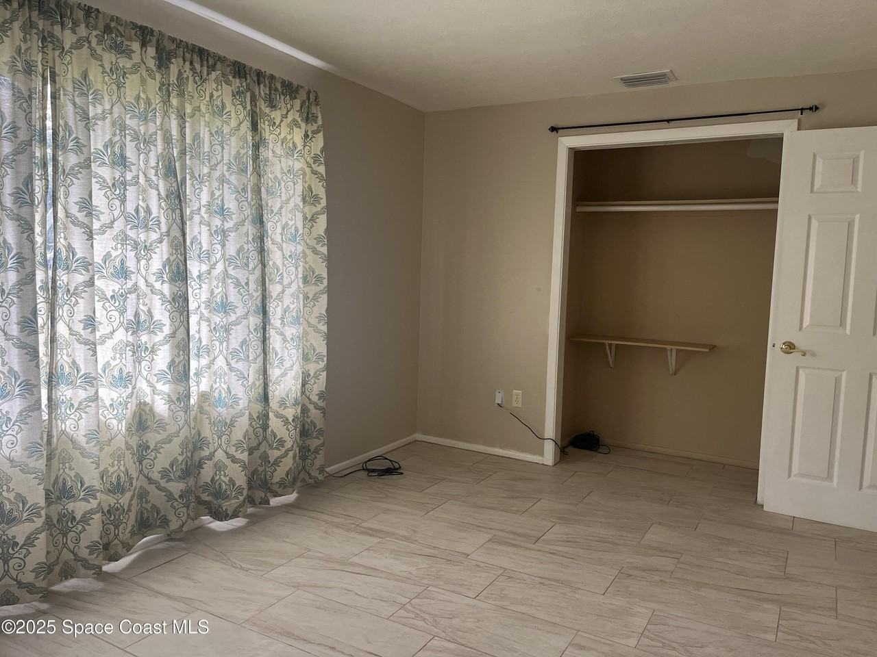 470 Island Beach Blvd - Photo 7 of 11