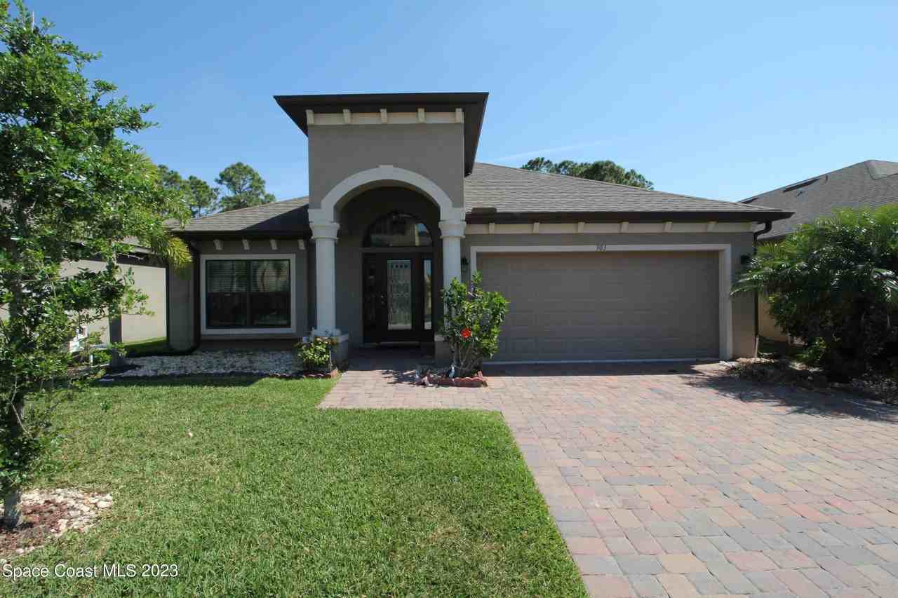 903 Musgrass Cir - Photo 2 of 50