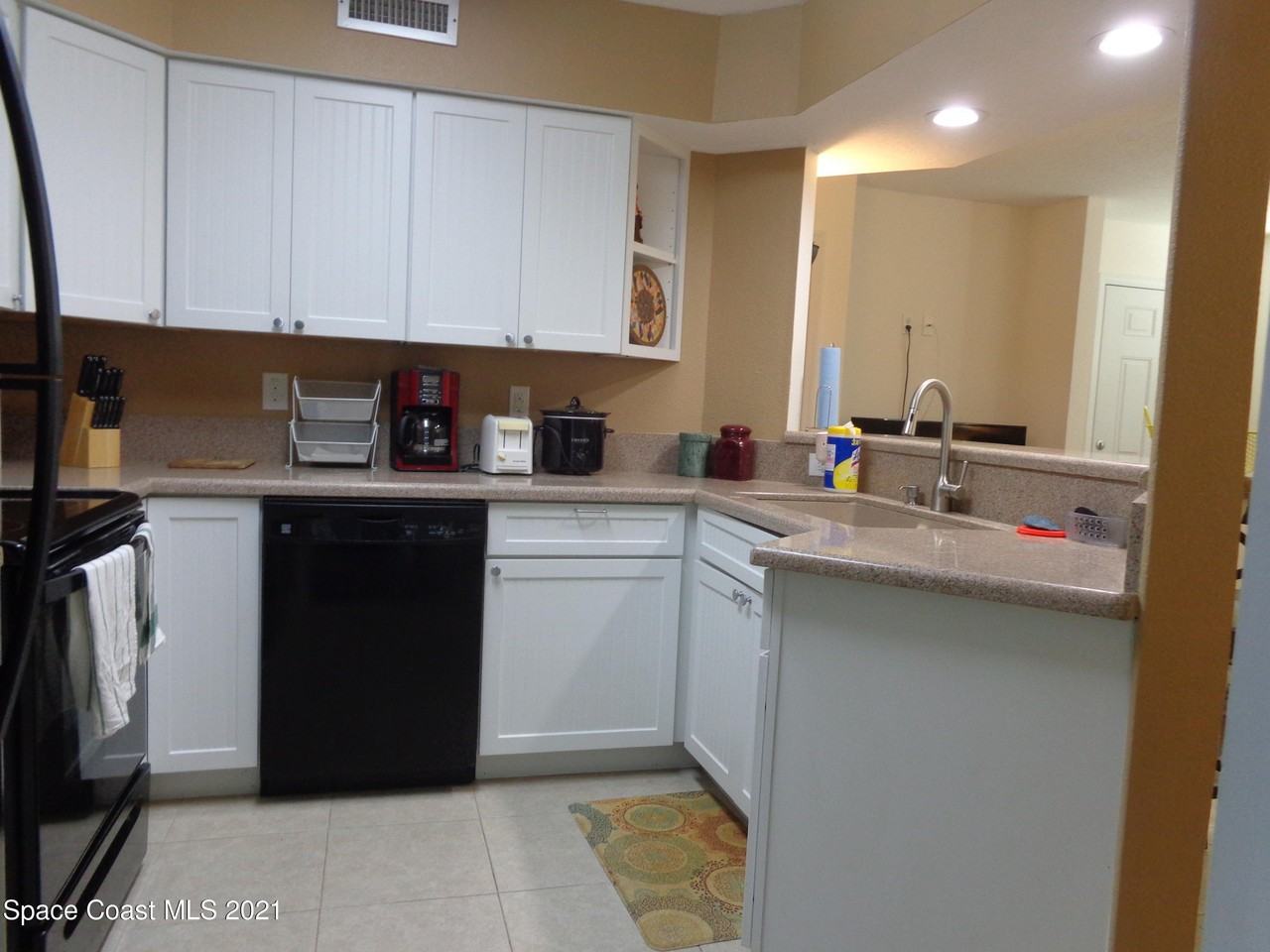 8401 N Atlantic Ave #F5 - Photo 3 of 28