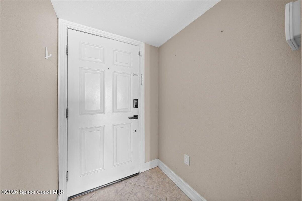 555 Jackson Ave #201 - Photo 6 of 32