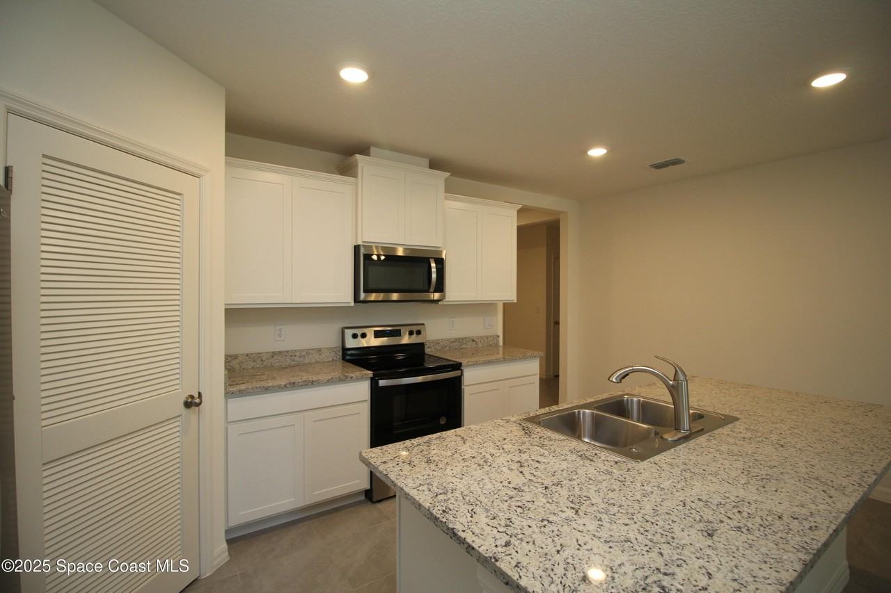 4887 Barr St - Photo 2 of 19