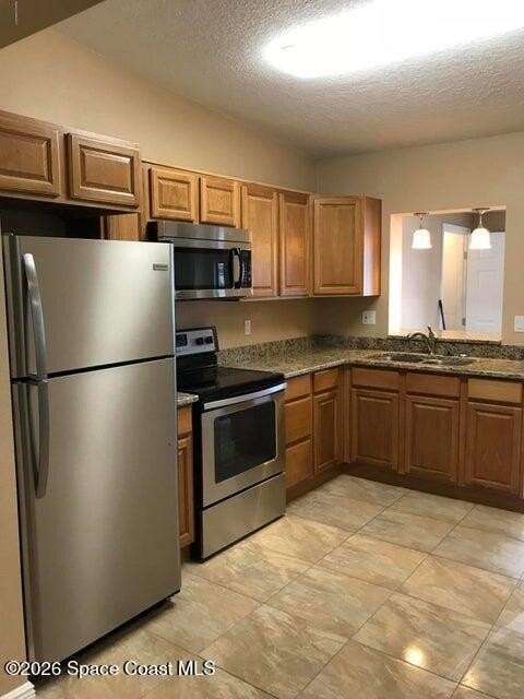 135 Roosevelt Ave #135A - Photo 5 of 18