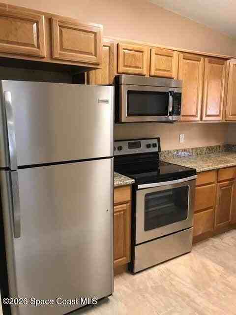 135 Roosevelt Ave #135A - Photo 6 of 18