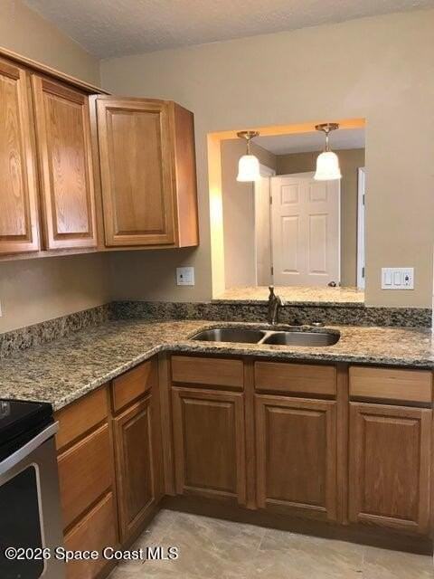 135 Roosevelt Ave #135A - Photo 7 of 18