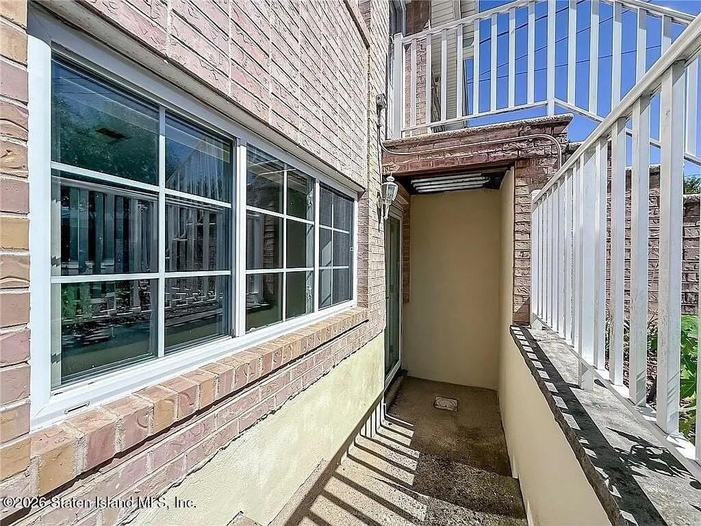 1317 Rockland Ave #2 - Photo 2 of 7