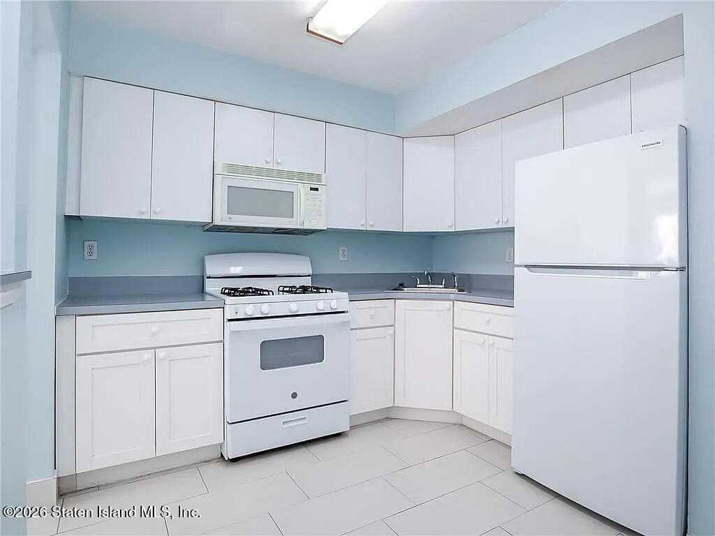 1317 Rockland Ave #2 - Photo 4 of 7