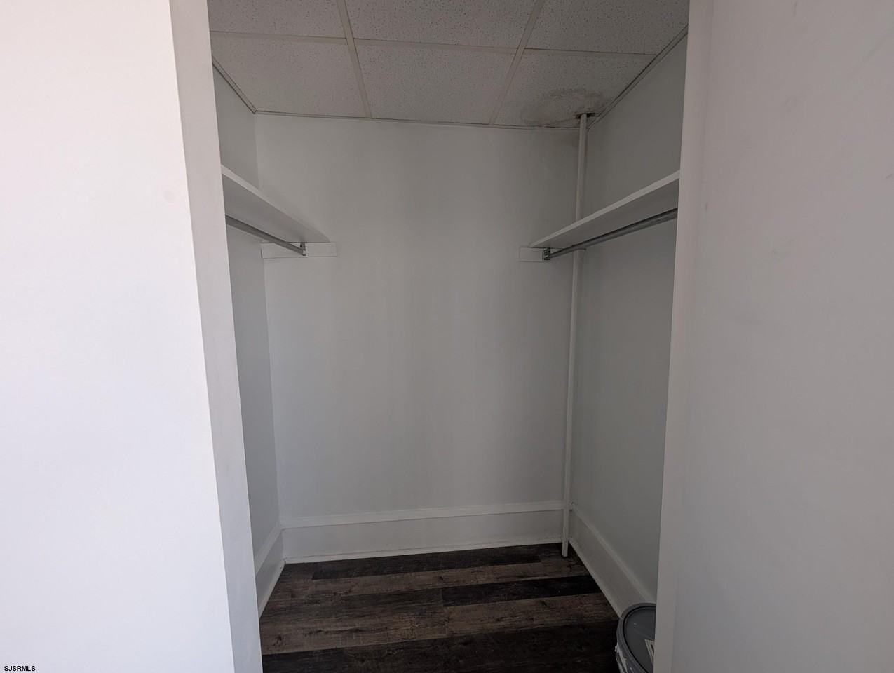 6401 Ventnor Ave - Photo 3 of 11