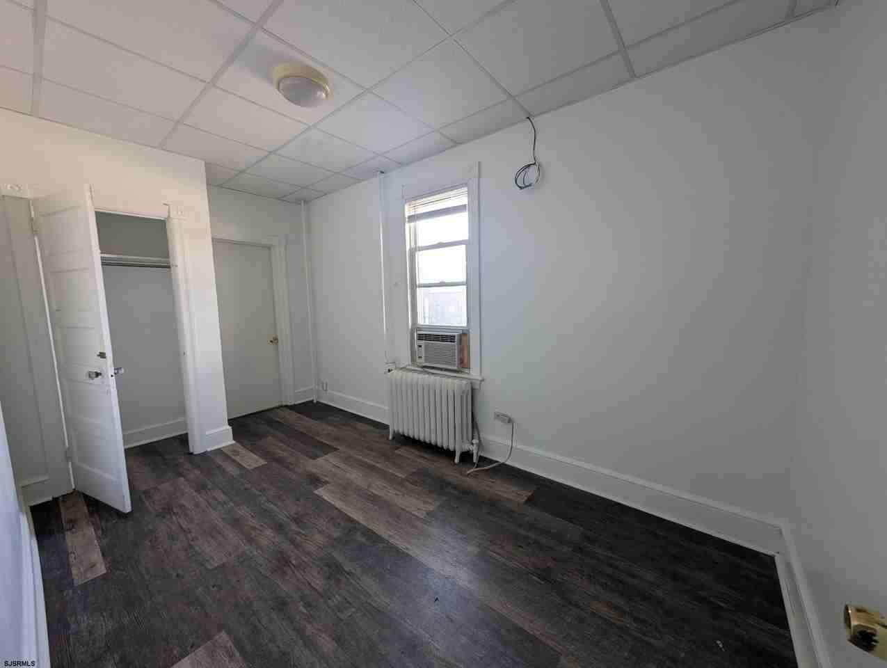 6401 Ventnor Ave - Photo 6 of 11