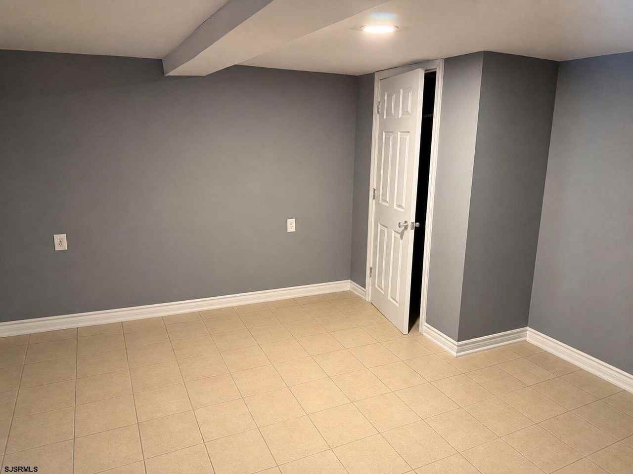 2 S Elberon Ave - Photo 6 of 6