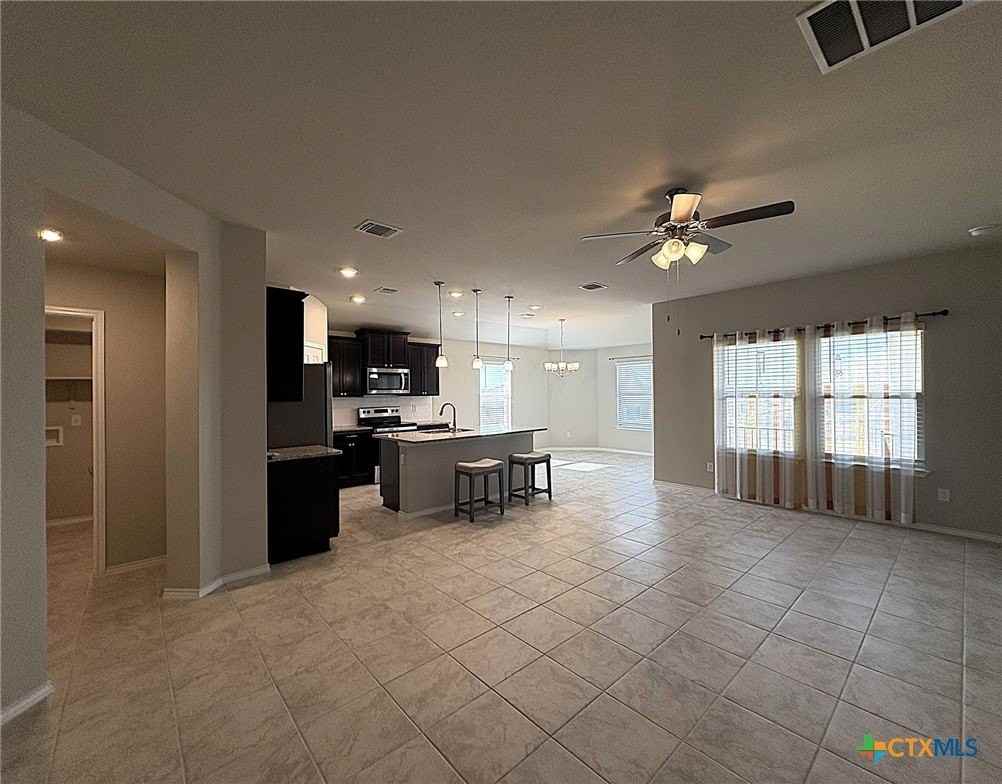 2418 Corradino St - Photo 5 of 21