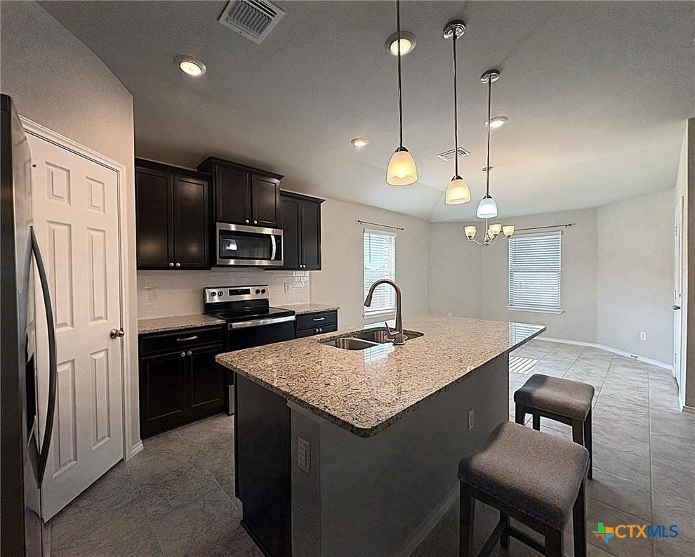 2418 Corradino St - Photo 6 of 21