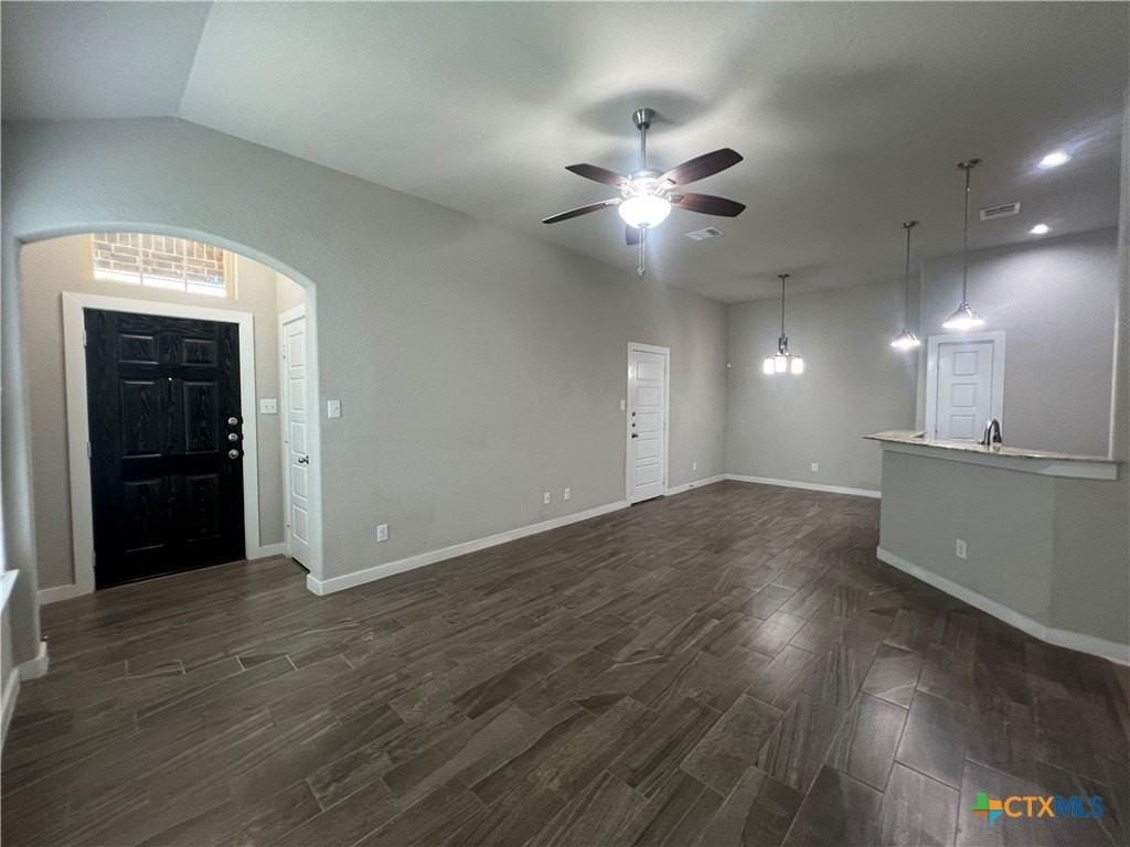 1119 Creekside Orch - Photo 2 of 24