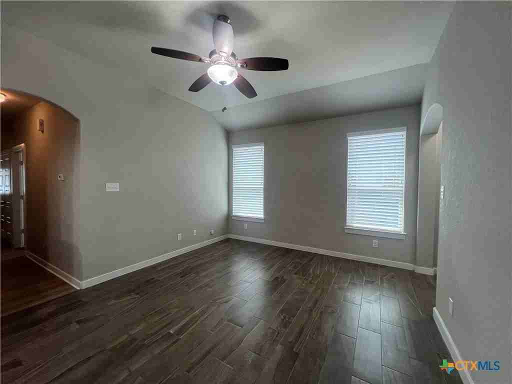 1119 Creekside Orch - Photo 5 of 24