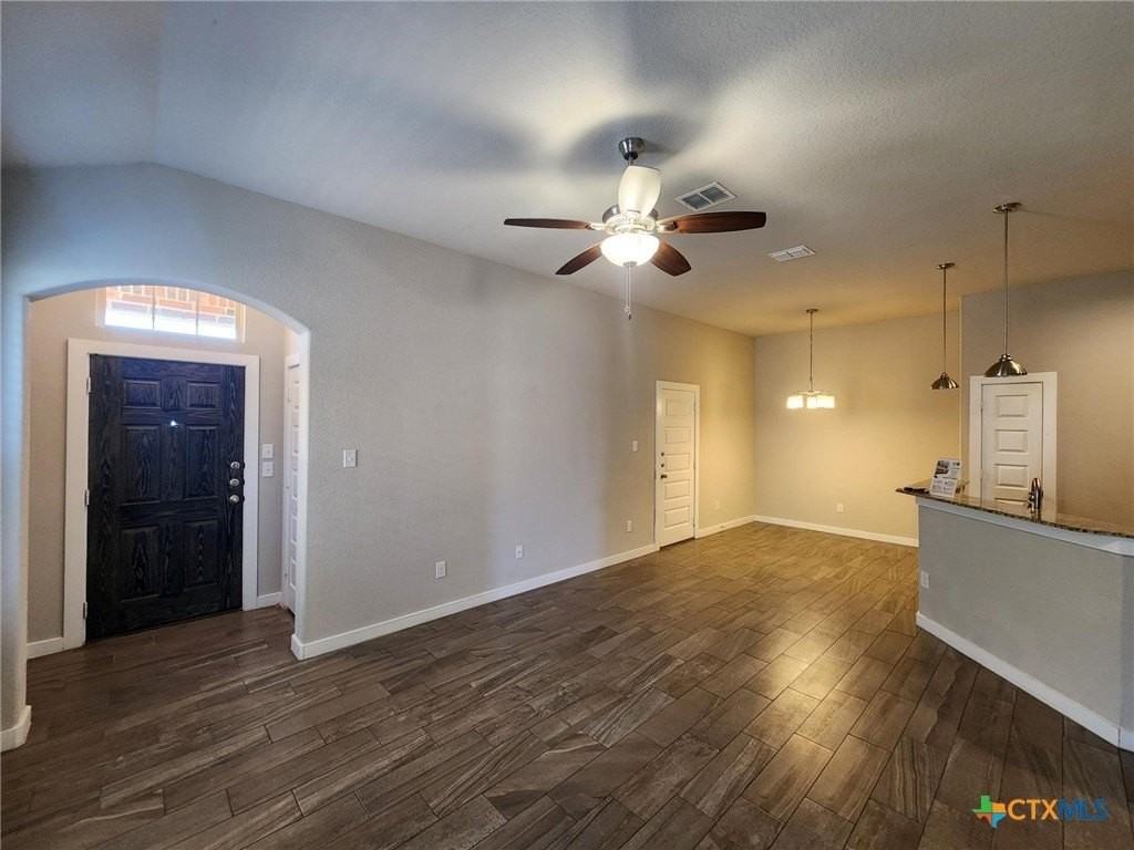 367 Creekside Curv - Photo 3 of 27