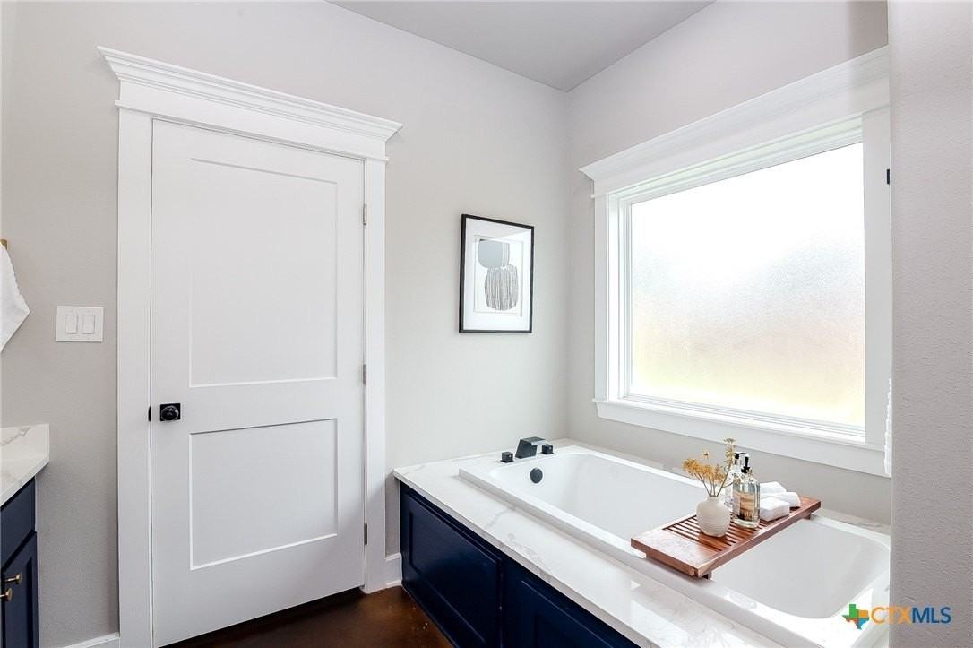 109 Luke Ct - Photo 3 of 7