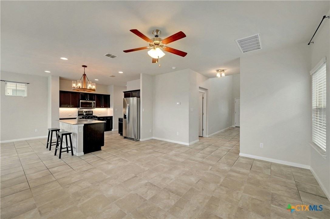 702 Nautical Loop - Photo 5 of 28