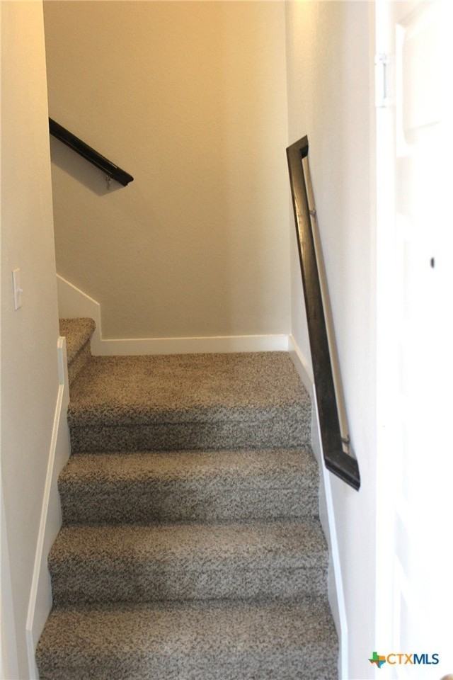 382 Creekside Curv - Photo 5 of 26