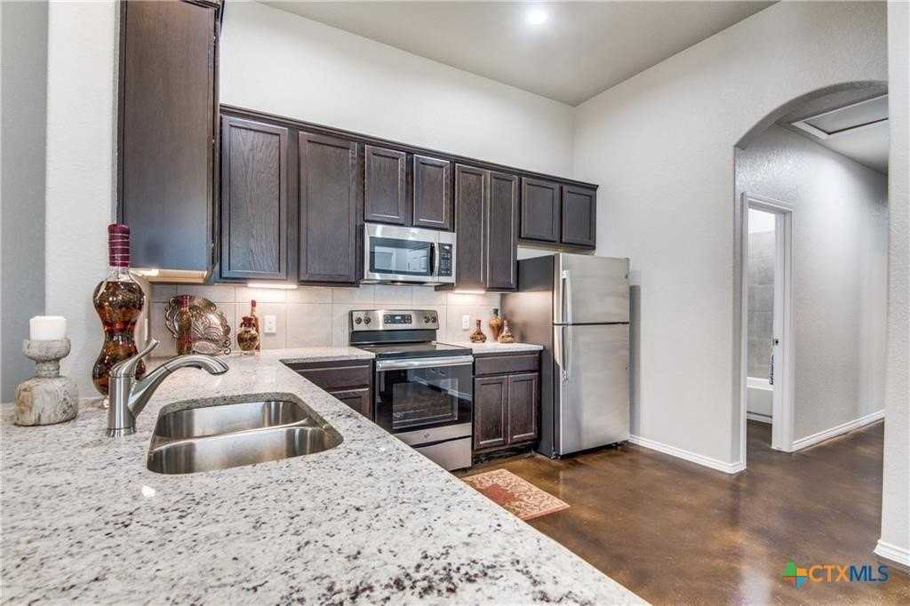 1114 Renee Way - Photo 4 of 16