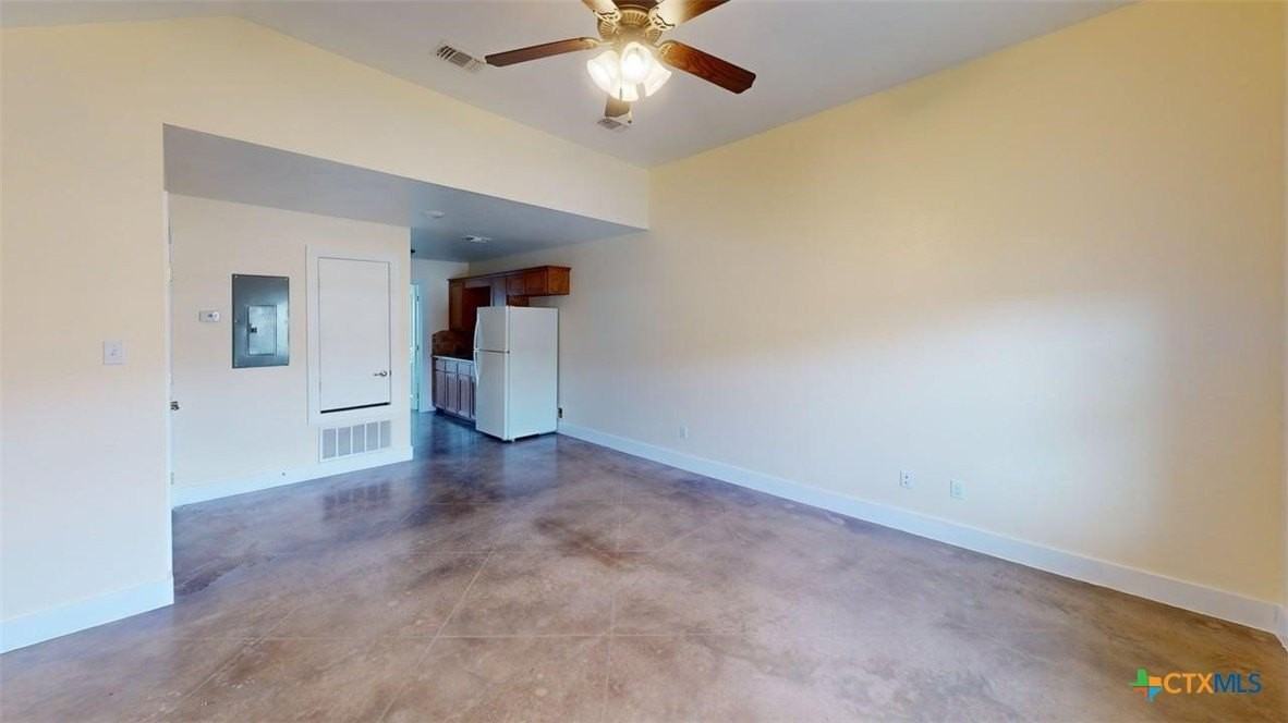 1240 Honor Ln - Photo 6 of 7
