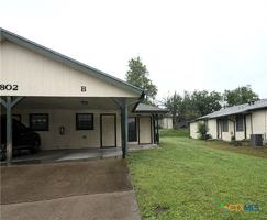 featured image of 802 Hackberry St #B