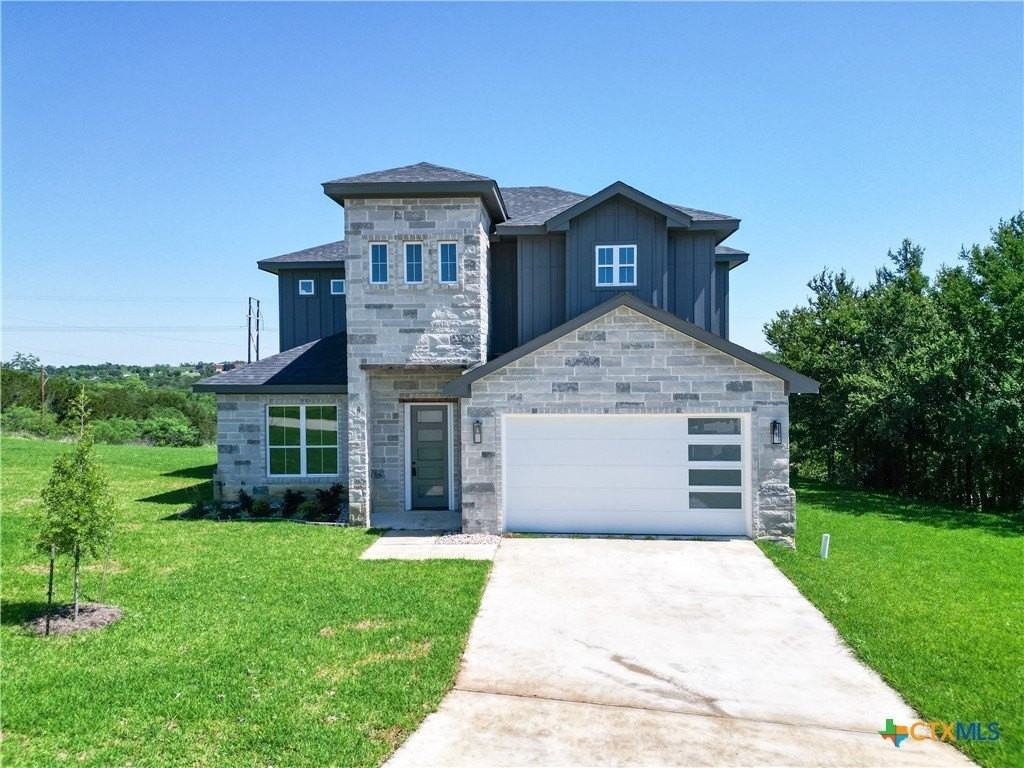 4415 Austin Cir - Photo 2 of 27