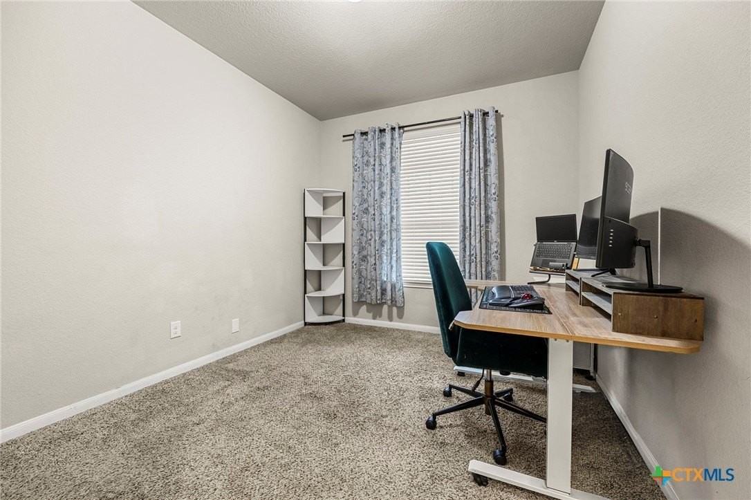 7521 Copper Creek Trl - Photo 3 of 26