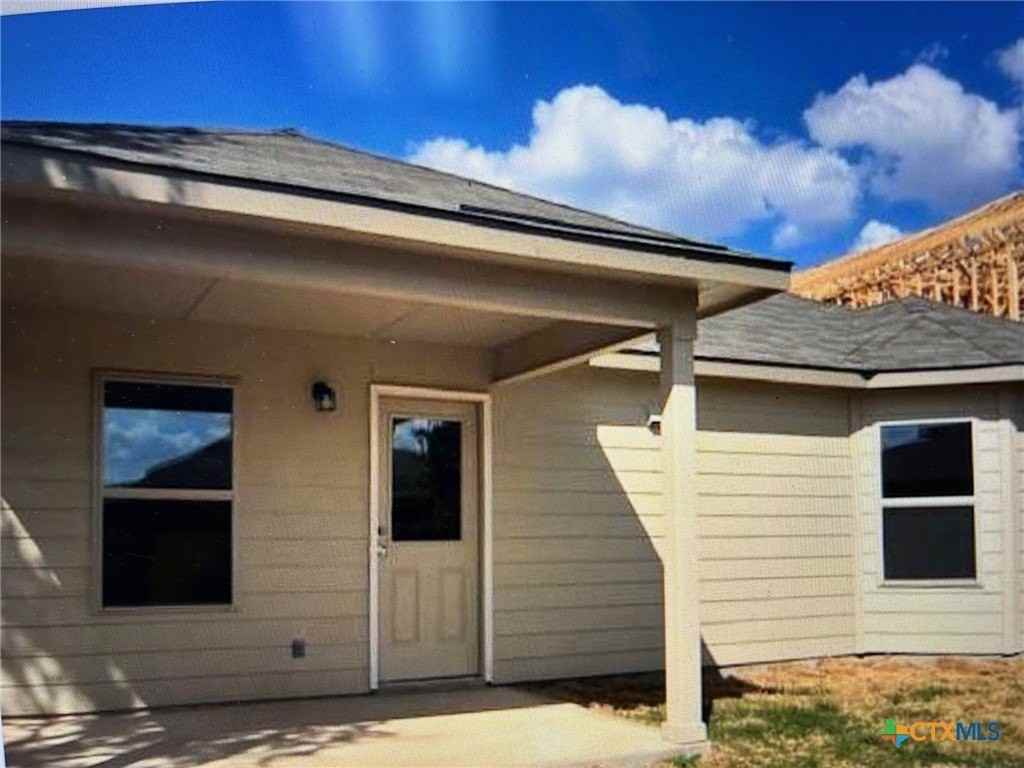 1109 Elm Fall - Photo 2 of 20