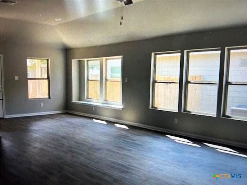 1109 Elm Fall - Photo 5 of 20