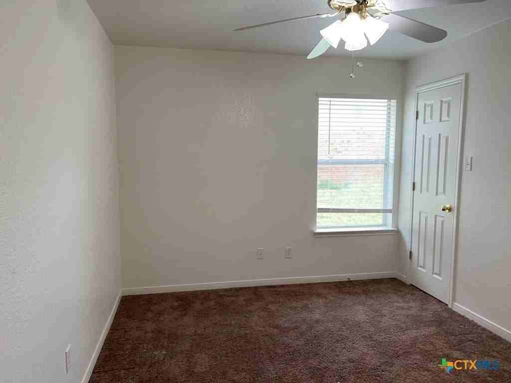 308 Cedar Ridge Dr - Photo 7 of 16