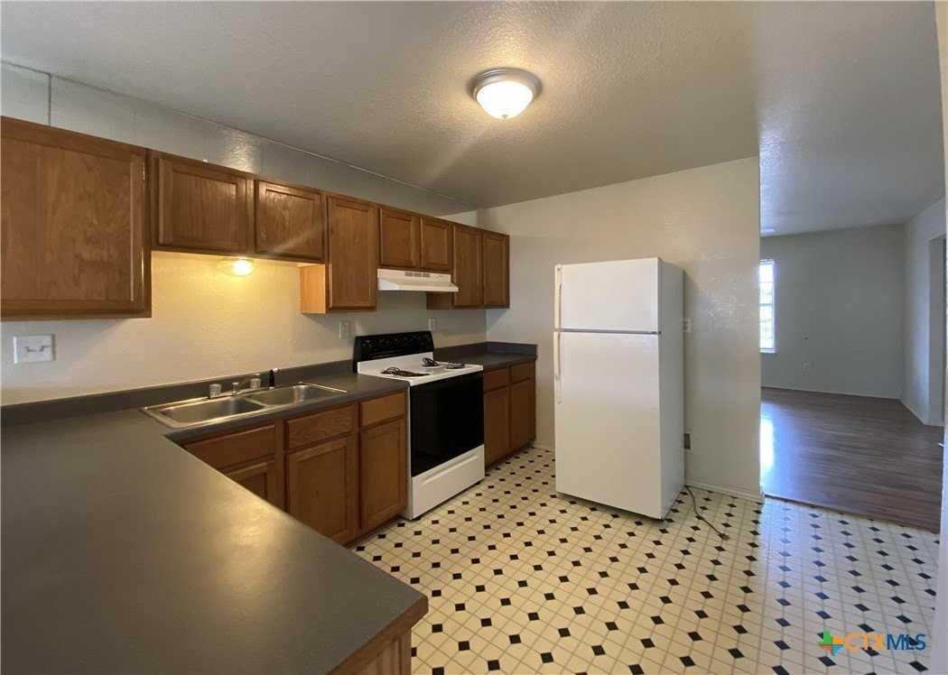 2801 Cantabrian Dr #C - Photo 3 of 11