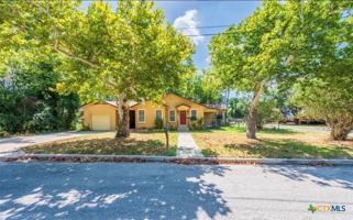 featured image of 609 S Pecan Ave