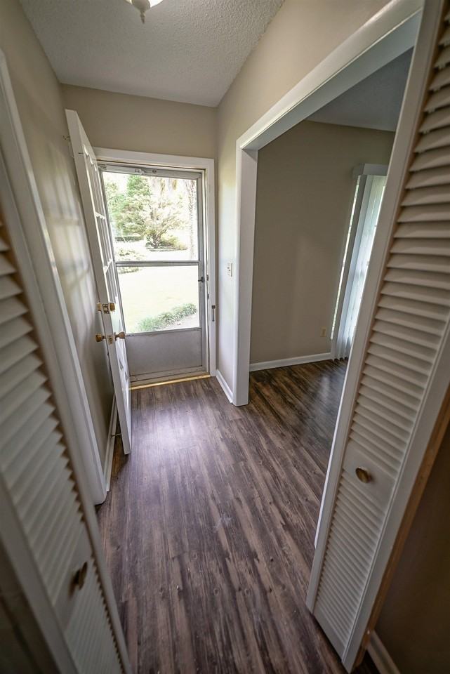 3005 Tipperary Dr - Photo 4 of 29