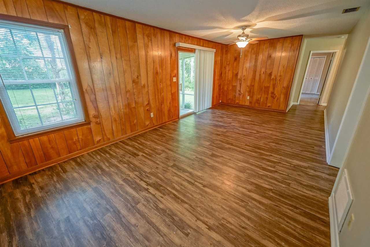 3005 Tipperary Dr - Photo 7 of 29
